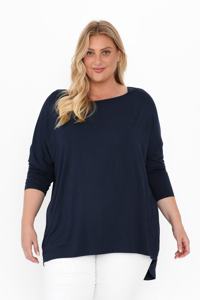 plus-size,curve-tops,plus-size-sleeved-tops,plus-size-winter-clothing,alt text|model:Caitlin image 10