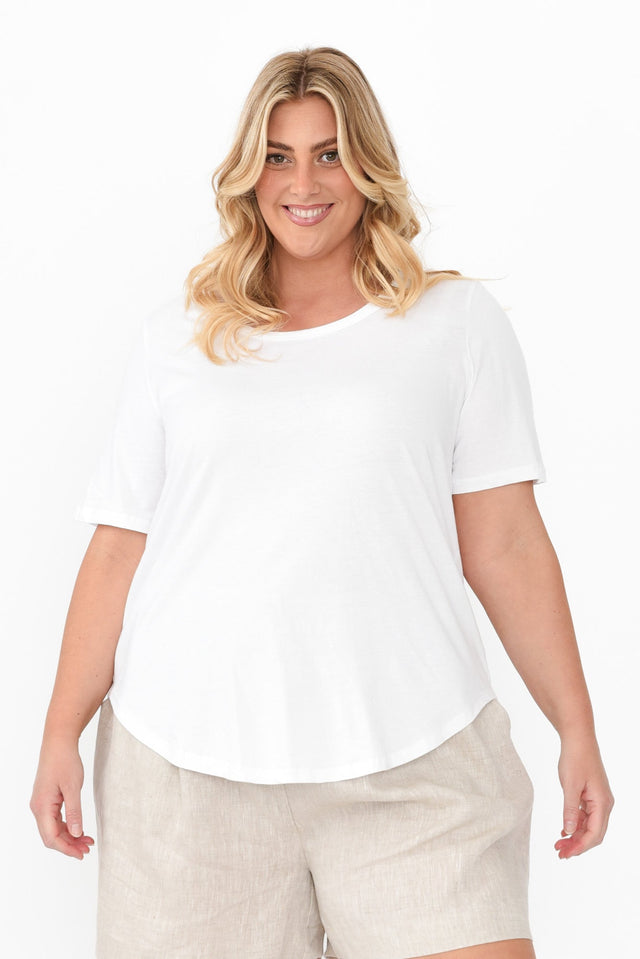 plus-size,curve-basics,curve-tops,plus-size-cotton-tops,plus-size-basic-tops,alt text|model:Caitlin