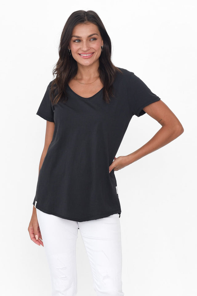 Black Cotton Fundamental Vee Tee Scoop Neckline   alt text|model:Brontie