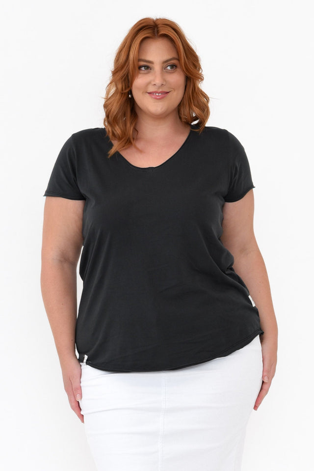 plus-size,curve-tops,plus-size-sleeved-tops,plus-size-cotton-tops,plus-size-basic-tops,curve-basics,facebook-new-for-you alt text|model:Caitlin;wearing:/US 12