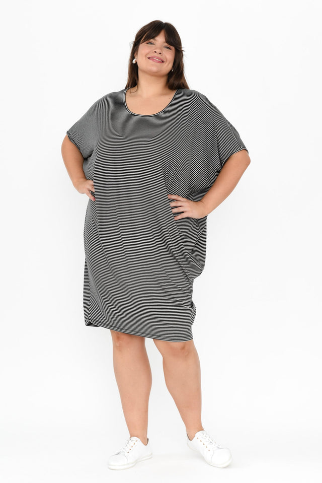 plus-size,curve-dresses,plus-size-batwing-dresses,plus-size-summer-dresses,alt text|model:Gabby