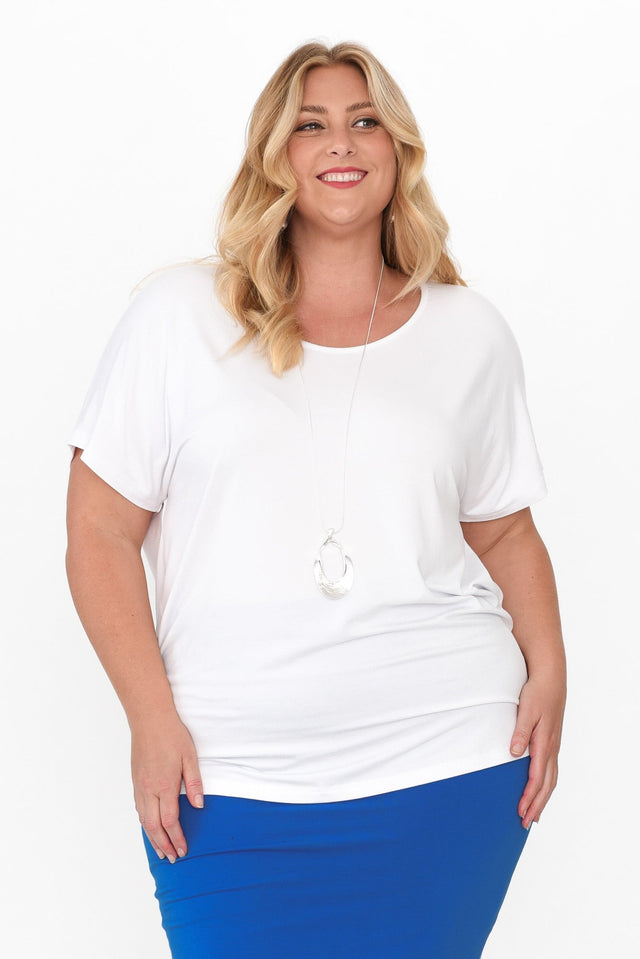 plus-size,curve-tops,plus-size-sleeved-tops alt text|model:Caitlin;wearing:Curve