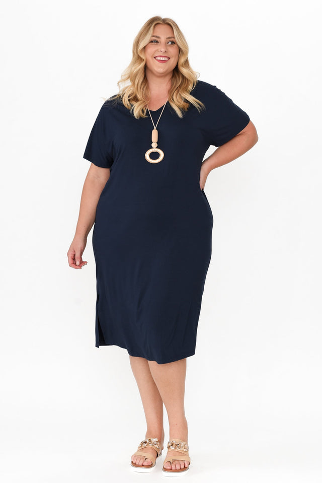 plus-size,curve-dresses,plus-size-sleeved-dresses,plus-size-below-knee-dresses,plus-size-midi-dresses,plus-size-bamboo-dresses,plus-size-summer-dresses alt text|model:Caitlin;wearing:Curve