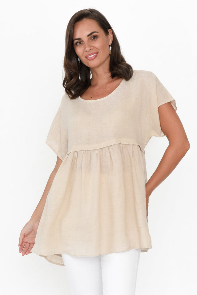 Elden Beige Linen Top neckline_Round   alt text|model:MJ image 1