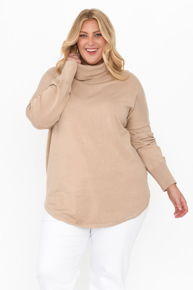 plus-size,curve-tops,plus-size-sleeved-tops,plus-size-winter-clothing,curve-knits-jackets,plus-size-jumpers,alt text|model:Caitlin;wearing:/US 14 image 8