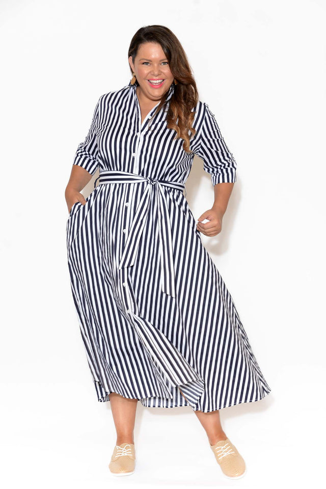 plus-size-sleeved-dresses,plus-size-below-knee-dresses,plus-size-midi-dresses,plus-size-cotton-dresses,plus-size,curve-dresses,plus-size-evening-dresses,plus-size-wedding-guest-dresses,plus-size-cocktail-dresses,plus-size-formal-dresses,facebook-new-for-you,plus-size-work-edit  alt text|model:Stacey image 7