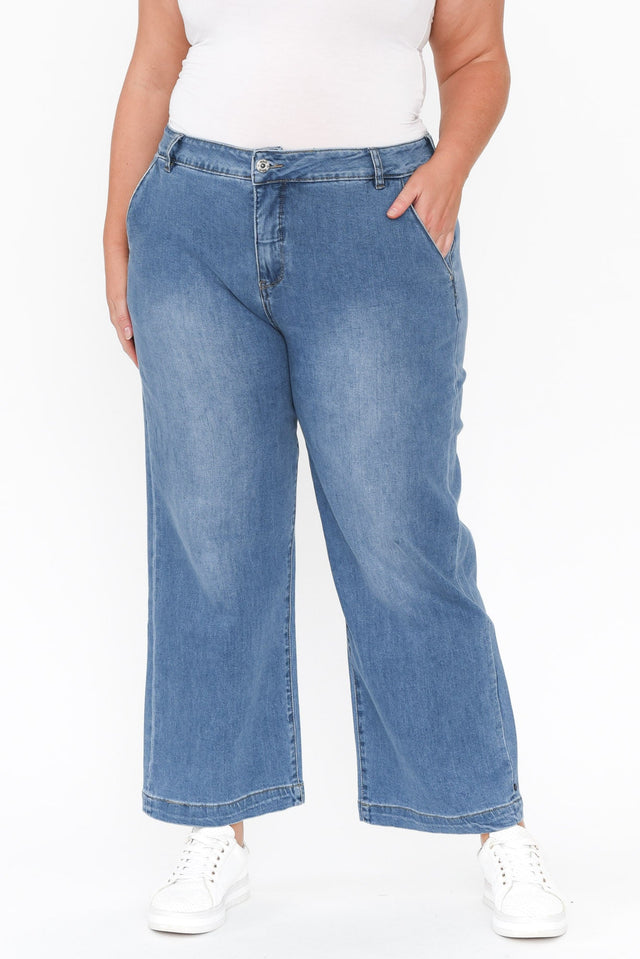 plus-size,curve-bottoms,plus-size-pants,plus-size-jeans,plus-size-winter-clothing,alt text|model:Caitlin;wearing:/US 14
