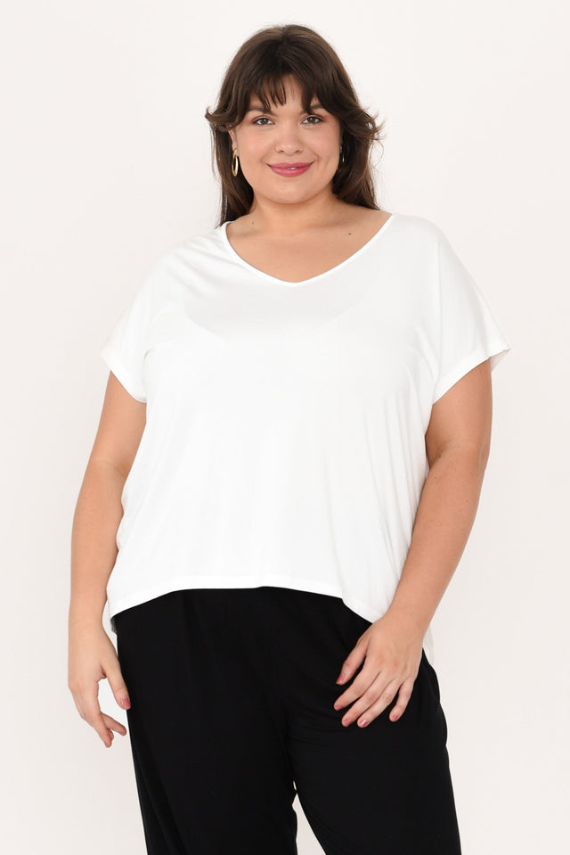 plus-size,curve-tops,alt text|model:Gabby image 8