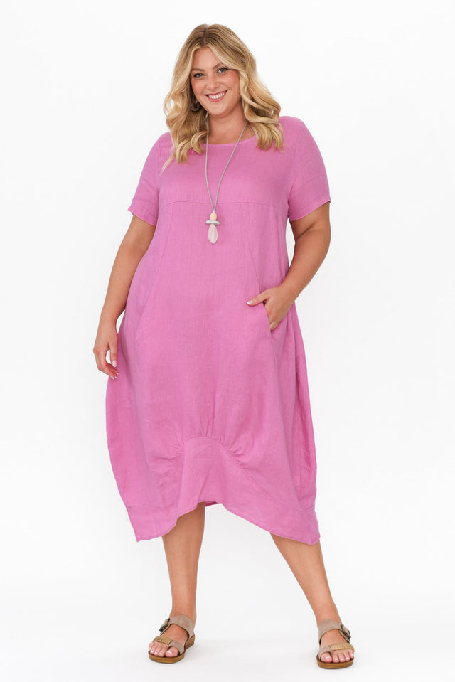 plus-size,curve-dresses,plus-size-sleeved-dresses,plus-size-below-knee-dresses,plus-size-midi-dresses,plus-size-linen-dresses,plus-size-summer-dresses  alt text|model:Caitlin image 8