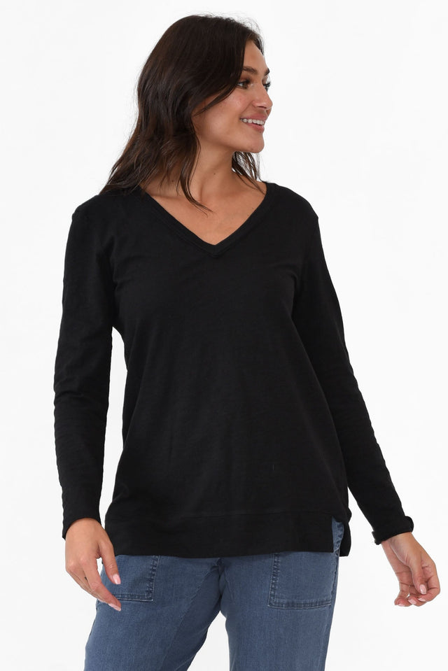 Leah Black Cotton Long Sleeve Tee neckline_V Neck  alt text|model:Brontie;wearing:S