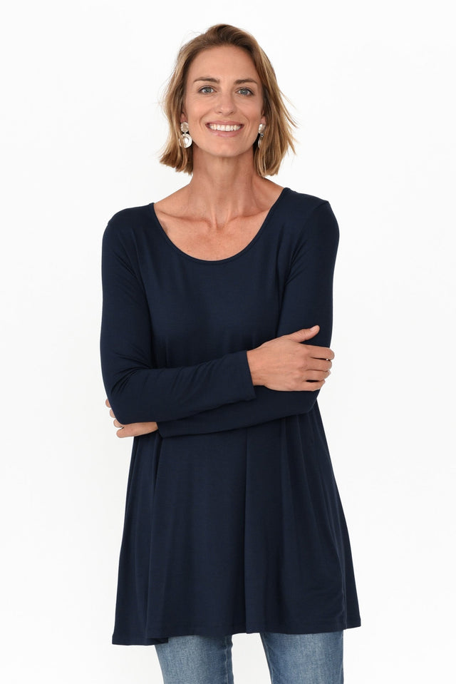 Leanne Dark Navy Bamboo Tunic Top neckline_Round  alt text|model:Riina;wearing:S image 2