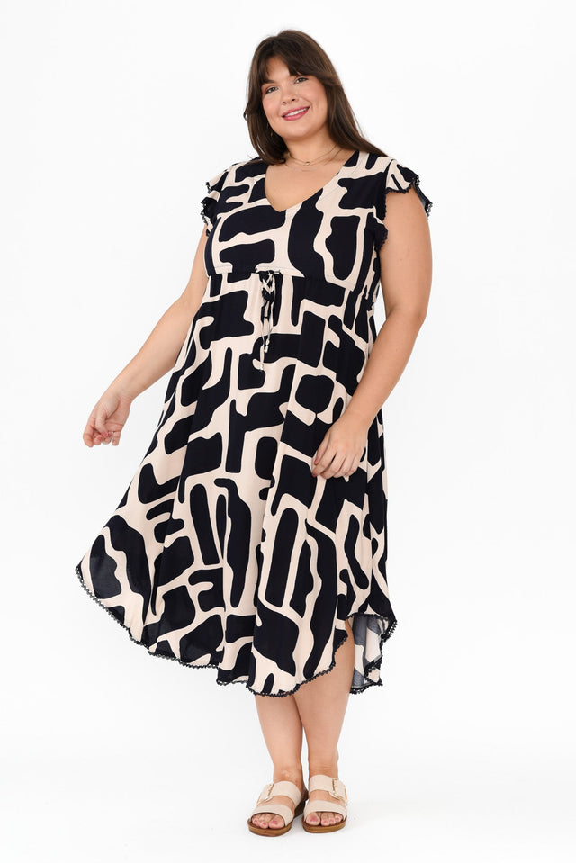 plus-size,curve-dresses,plus-size-below-knee-dresses,plus-size-midi-dresses,plus-size-summer-dresses,alt text|model:Gabby