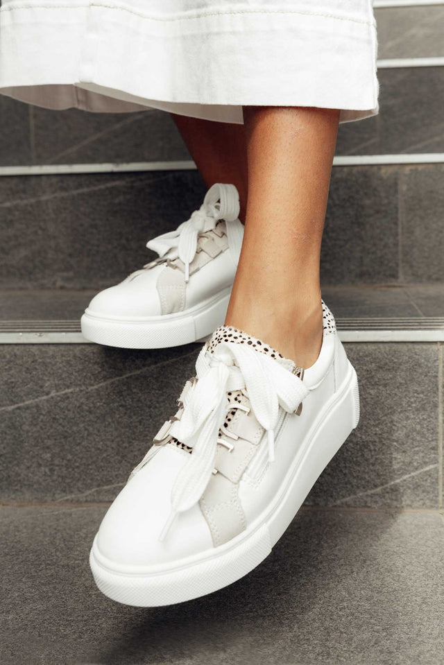 Luxury White Stripe Leather Sneaker image 1