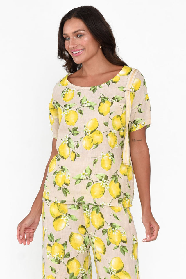 Marceline Citrus Blossom Linen Top neckline_Round   alt text|model:Brontie image 1