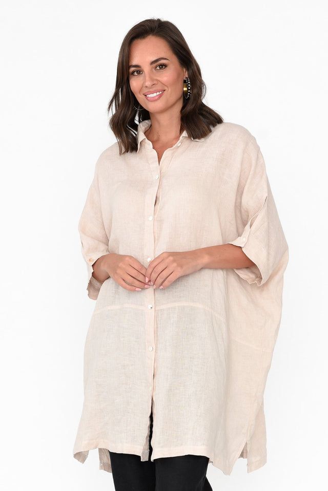 McKenna Beige Linen Button Tunic neckline_V Neck  alt text|model:Brooke