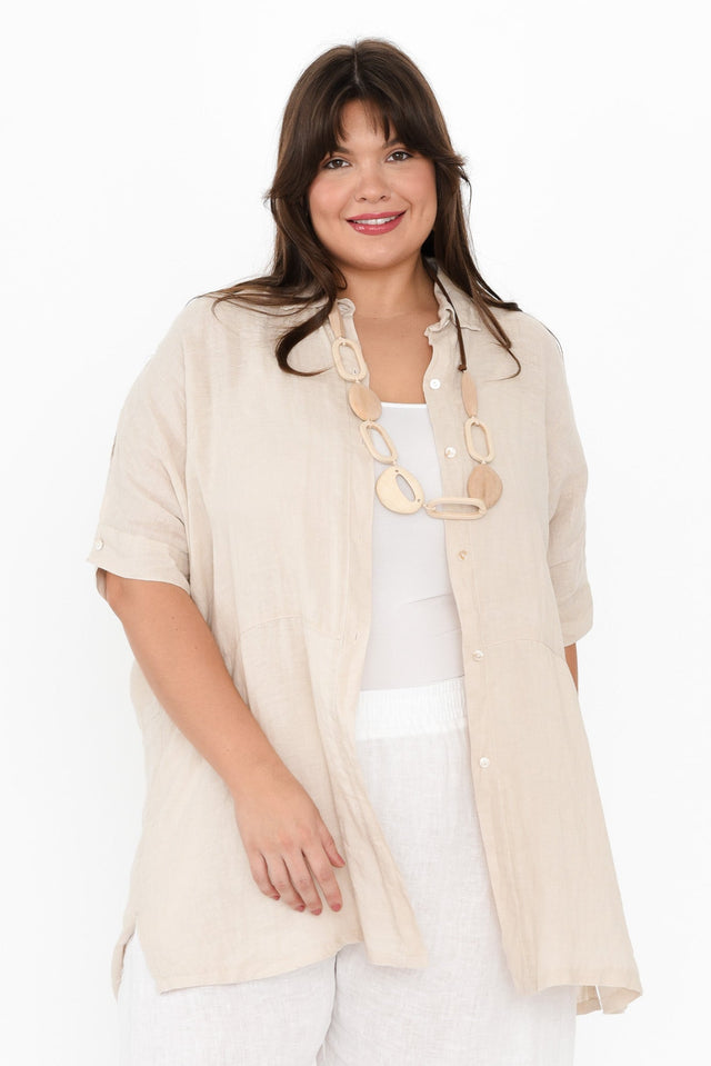 plus-size,curve-tops,plus-size-sleeved-tops,plus-size-tunics,plus-size-linen-tops,alt text|model:Gabby image 10