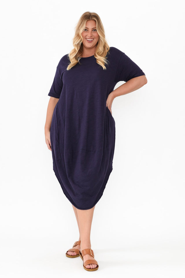 plus-size,curve-basics,curve-dresses,plus-size-sleeved-dresses,plus-size-below-knee-dresses,plus-size-midi-dresses,plus-size-cotton-dresses,plus-size-basic-dresses,plus-size-work-edit,plus-size-summer-dresses,alt text|model:Caitlin