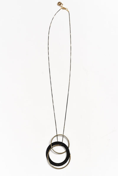 Pronto Black Circle Pendant Necklace