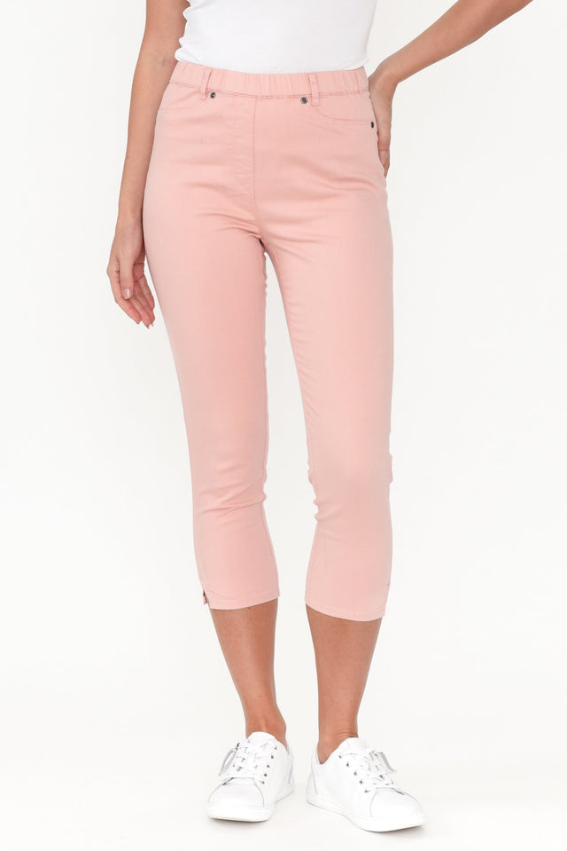 Reed Pink Stretch Cotton Capri Pants length_Capri rise_Mid print_Plain colour_Blush PANTS   alt text|model:MJ;wearing:US 4 image 1