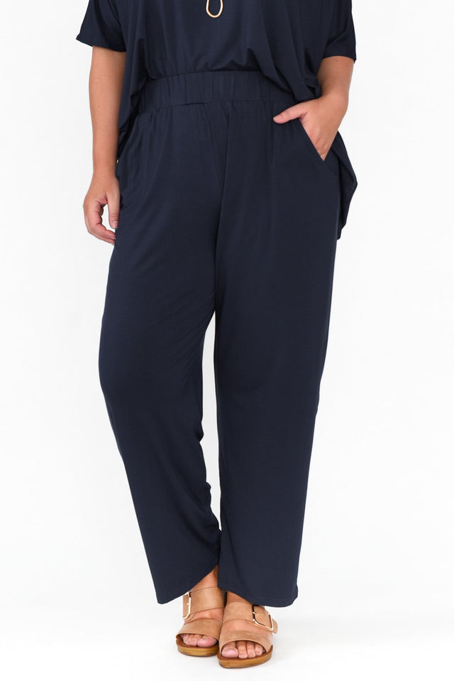 plus-size,curve-bottoms,plus-size-pants  alt text|model:Stacey image 6