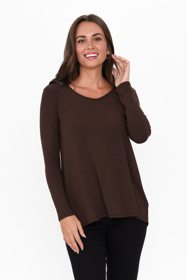 Shenali Chocolate Long Sleeve Swing Top neckline_V Neck   alt text|model:MJ image 1