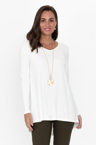 Shenali White Long Sleeve Swing Top neckline_V Neck   alt text|model:MJ