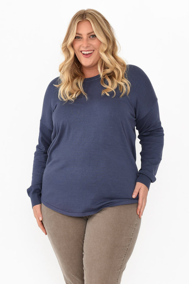 plus-size,curve-tops,plus-size-sleeved-tops,plus-size-winter-clothing,curve-knits-jackets,plus-size-jumpers,alt text|model:Caitlin;wearing:/US 14