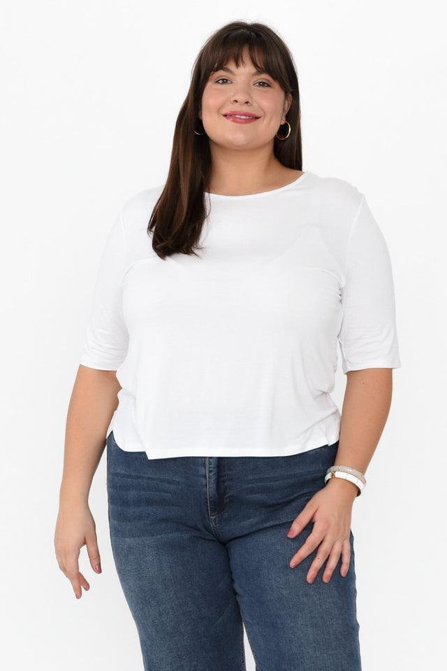 plus-size,curve-basics,curve-tops,plus-size-sleeved-tops,plus-size-basic-tops,alt text|model:Gabby image 9