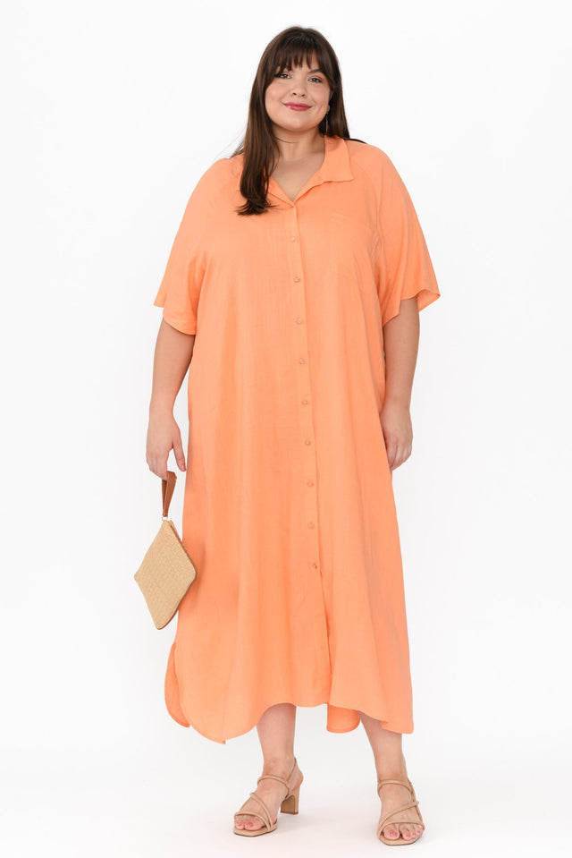 plus-size,curve-dresses,plus-size-midi-dresses,plus-size-linen-dresses,alt text|model:Gabby