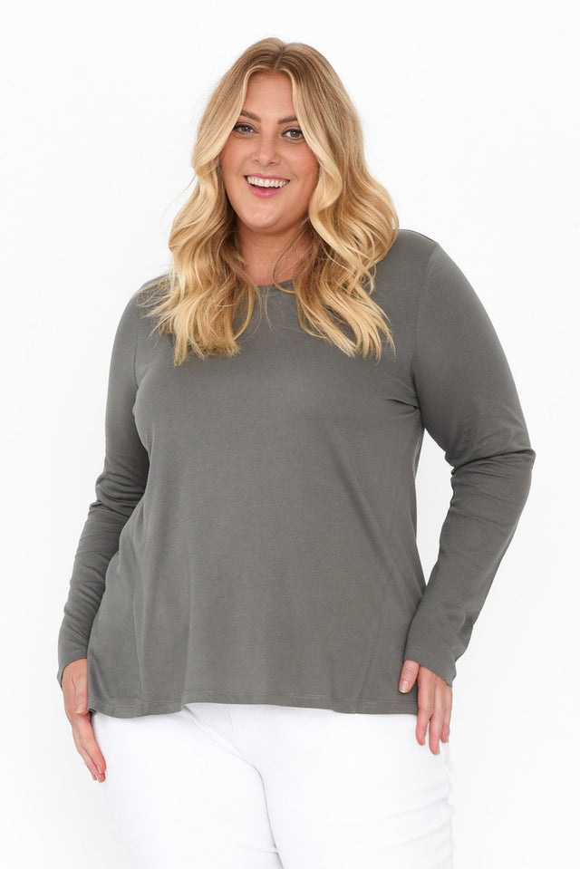 plus-size,curve-tops,plus-size-sleeved-tops,plus-size-cotton-tops,plus-size-winter-clothing,alt text|model:Caitlin;wearing:/US 14