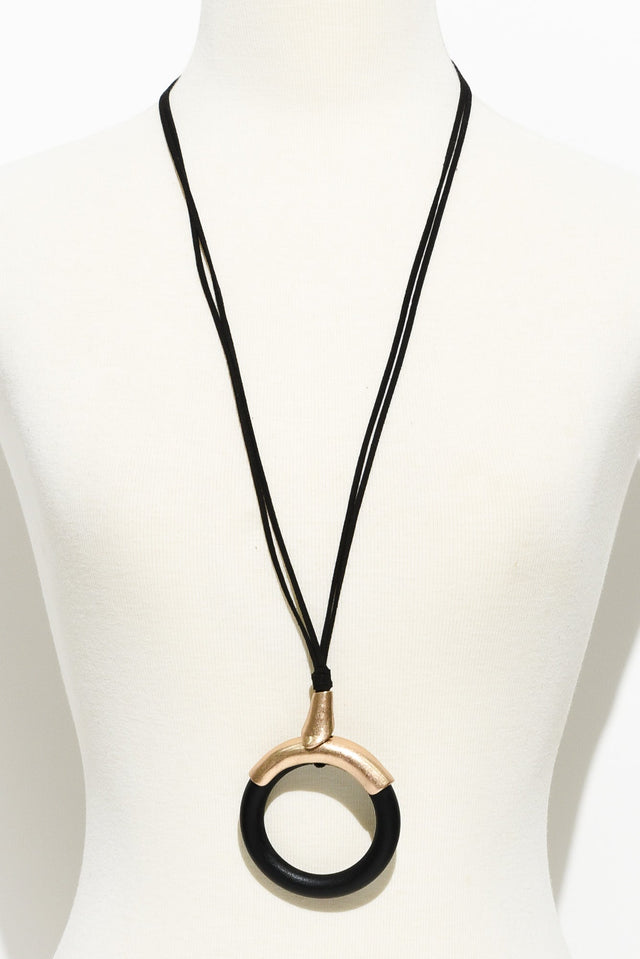 Tess Black Wood Pendant Necklace