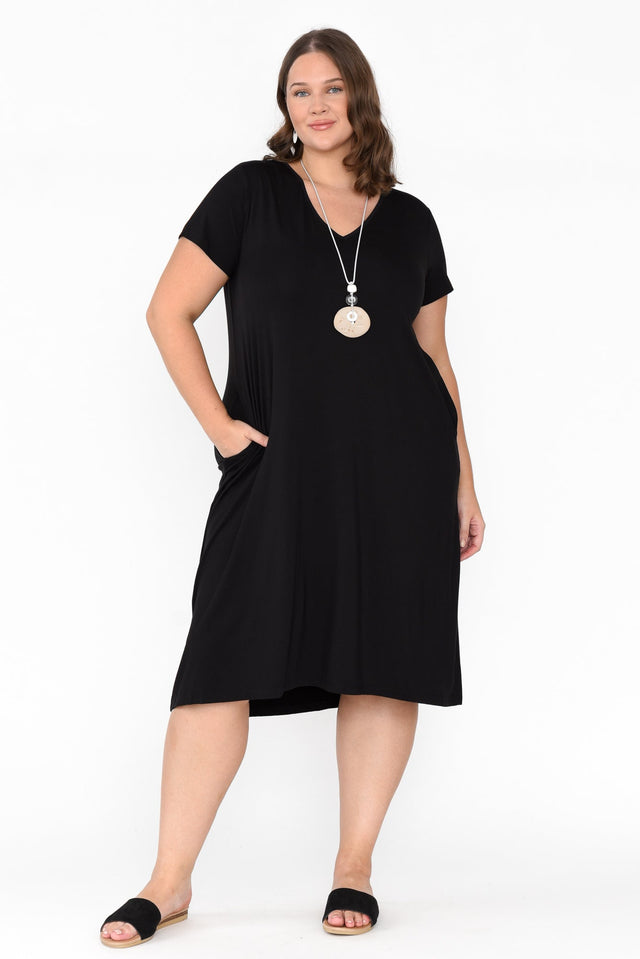 plus-size,curve-basics,curve-dresses,plus-size-sleeved-dresses,plus-size-below-knee-dresses,plus-size-midi-dresses,plus-size-bamboo-dresses,plus-size-basic-dresses,plus-size-summer-dresses  alt text|model:Alicja image 8