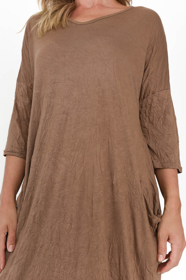 Travel Brown Crinkle Cotton Sleeved Dress image 6