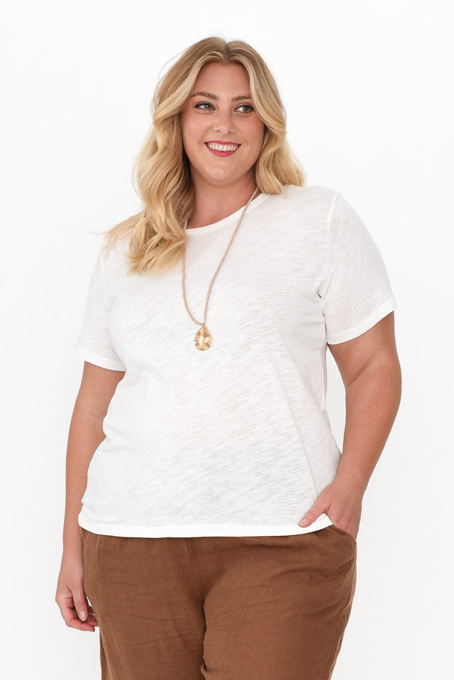 plus-size,curve-basics,curve-tops,plus-size-sleeved-tops,plus-size-cotton-tops,plus-size-basic-tops  alt text|model:Caitlin image 7