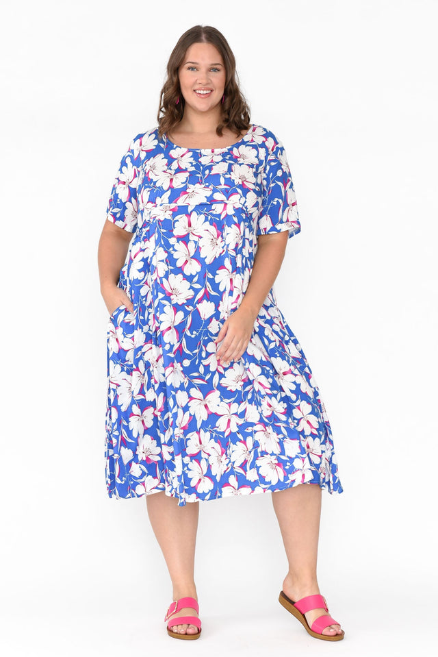 plus-size,curve-dresses,plus-size-sleeved-dresses,plus-size-below-knee-dresses,plus-size-midi-dresses  alt text|model:Alicja image 9